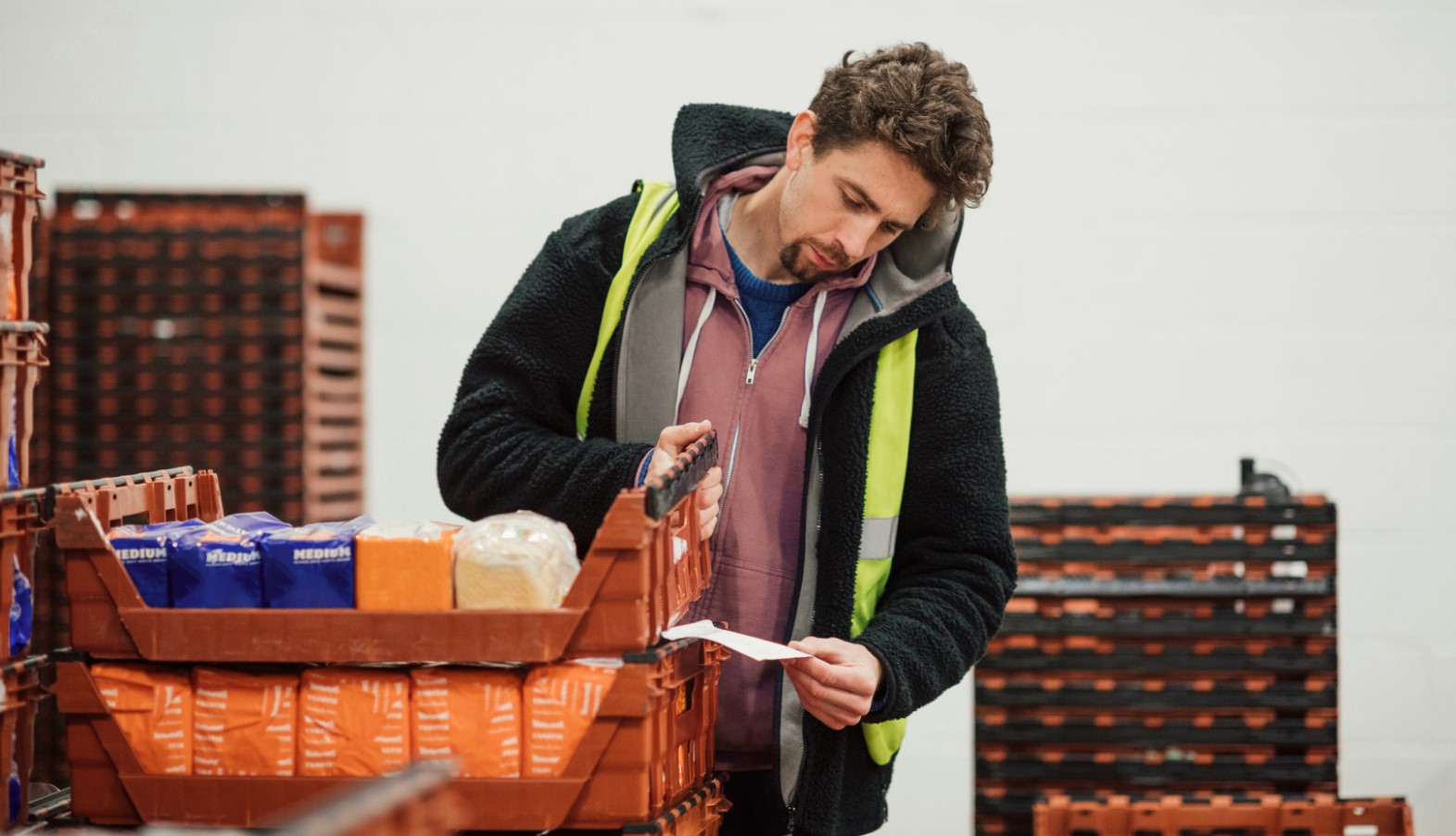 Optimizing Logistics Management in Warehouse and Last Mile Delivery